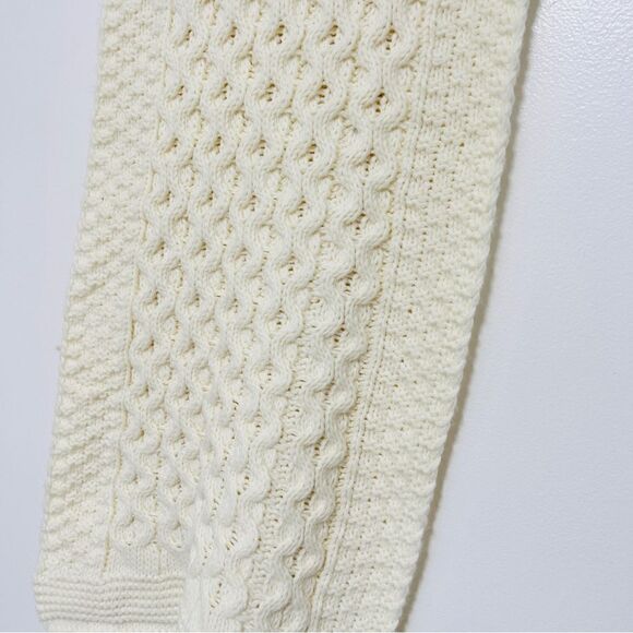 NWT Jingles & Joy Ivory Cream Knit Sweater Like Table Runner 6’ Christmas - Picture 2 of 7